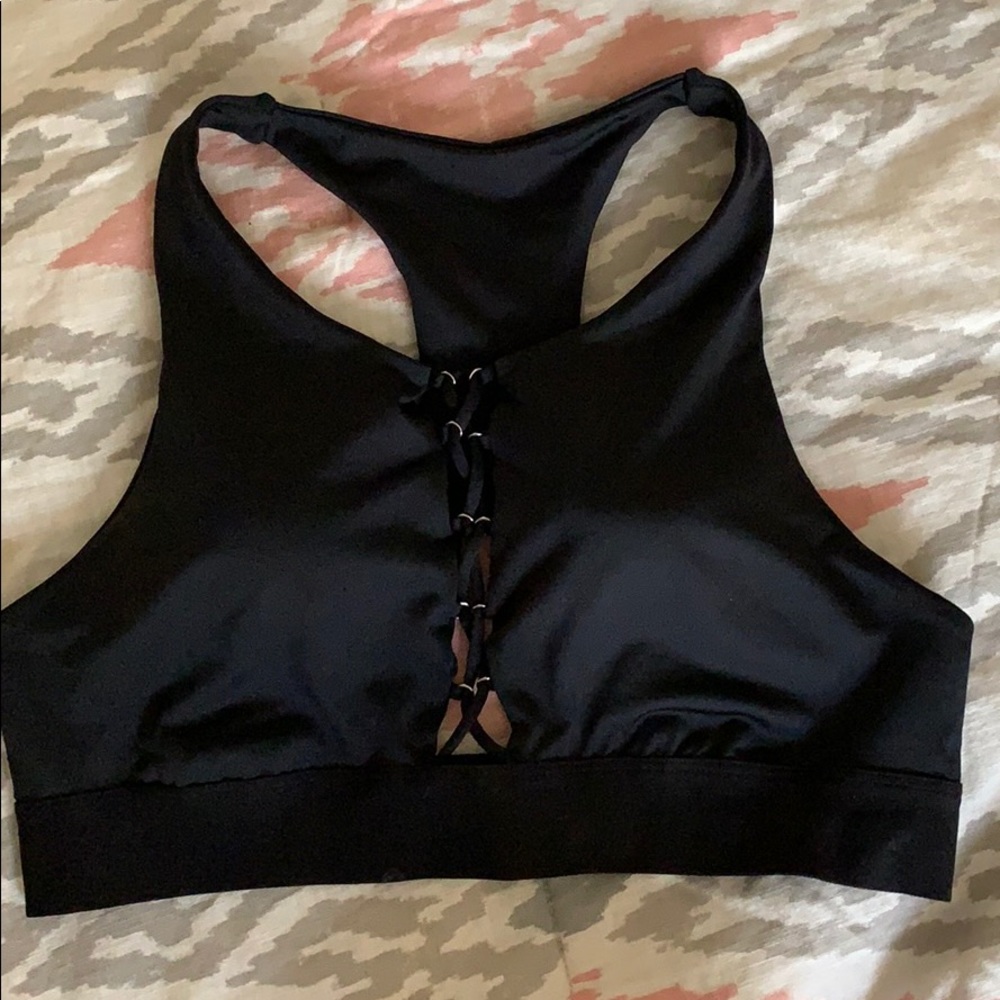 VS PINK ultimate sports bra